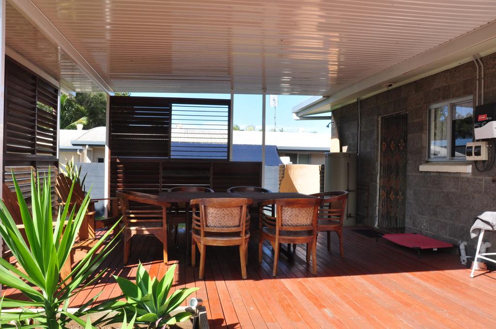 12 Zircon Street - Renovated Beach Shack With The Perfect Blend Of Comfort And Coastal Cool - Accommodation ACT 1