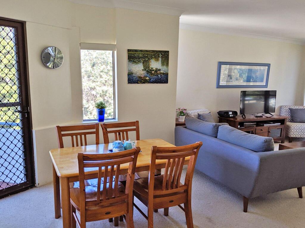 13' Mistral Court', 17 Mistral Close - Walk Across To Little Beach! - Accommodation ACT 3