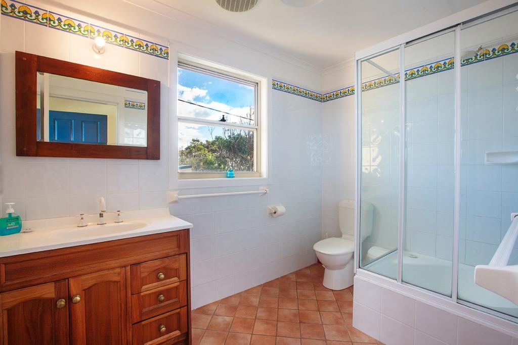 164 Mitchell Pde - Spectacular Views - thumb 1