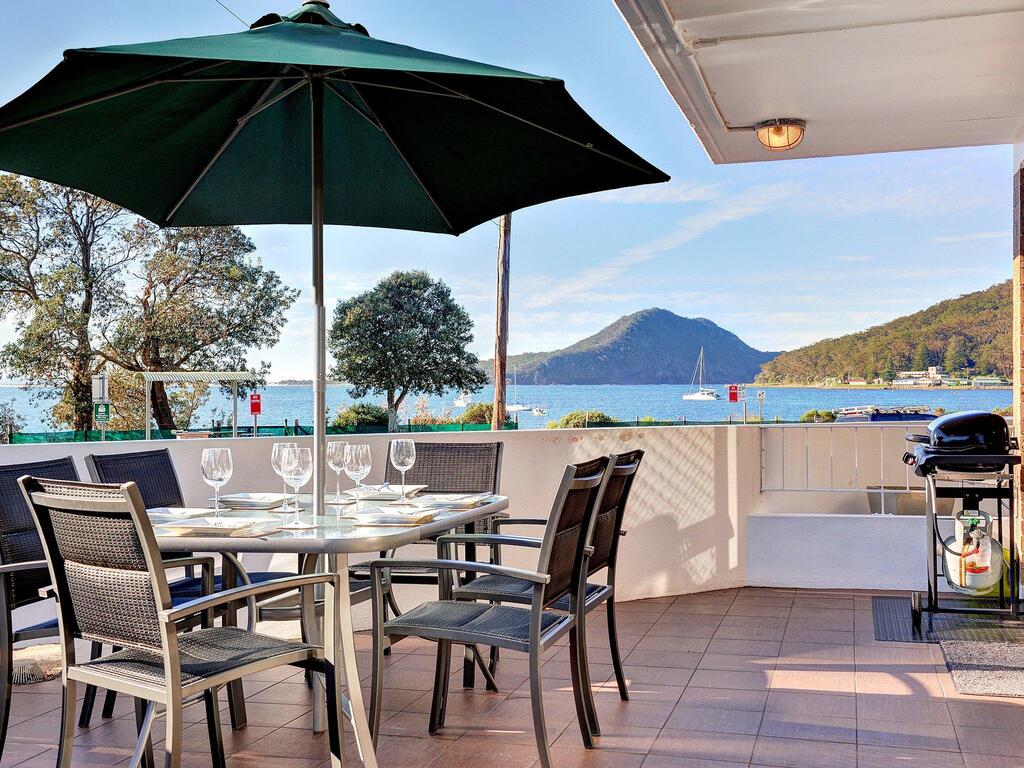 2 'Fleetwood', 63 Shoal Bay Road - Spectacular Views - Accommodation ACT 3