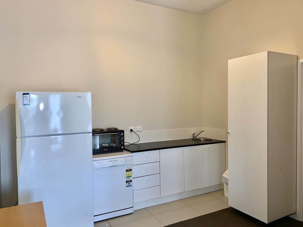 2 Bed Rooms Granny Flat - Complete Privacy - thumb 1