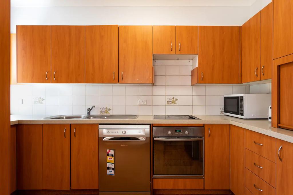 2 Bedroom Garden Apartment By Bondi Beach - Accommodation Sydney 1