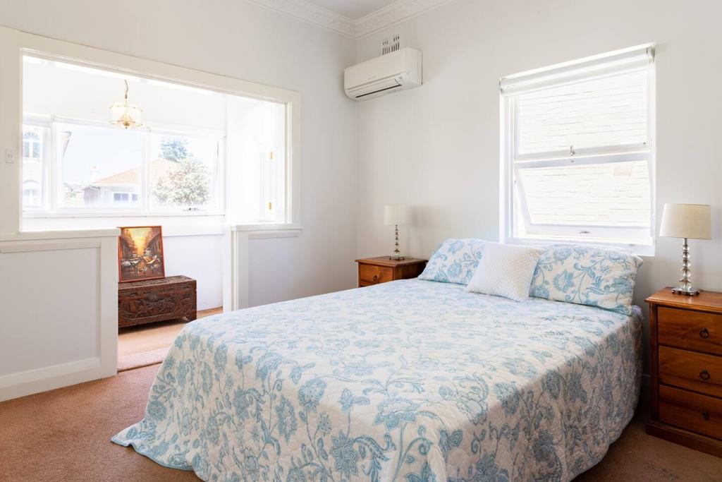 2 Bedroom Garden Apartment By Bondi Beach - Accommodation Sydney 3