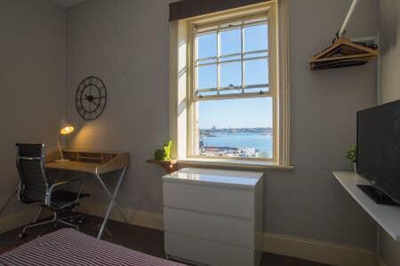 2 Bedroom Harbour View at the Rocks heart of CBD - Accommodation Sydney