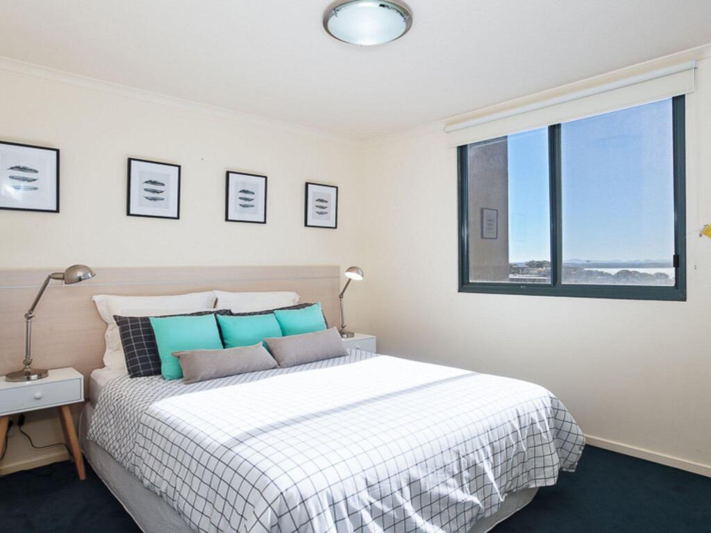 211 'The Landmark', 61B Dowling Street - Resort Style Holiday With Pool, Games Room & Restaurant - Accommodation ACT 1
