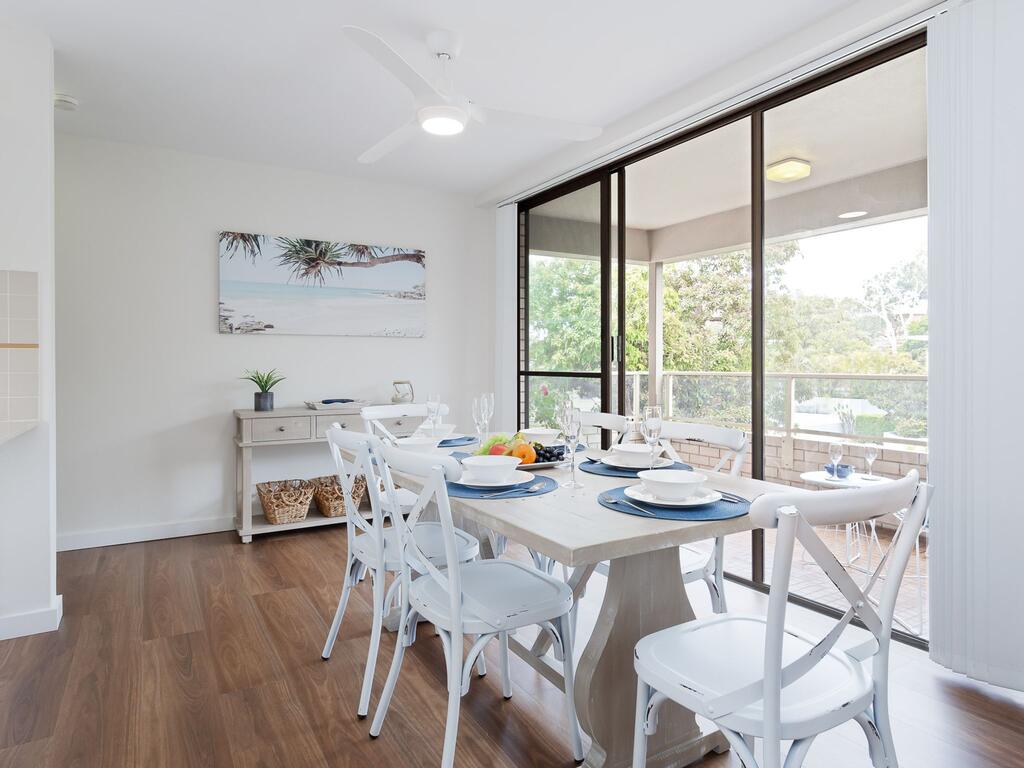 3 'Bangalee' 41 Soldiers Point Rd - Fantastic Waterfront Unit with Pool WIFI  Chromecast - Accommodation Adelaide