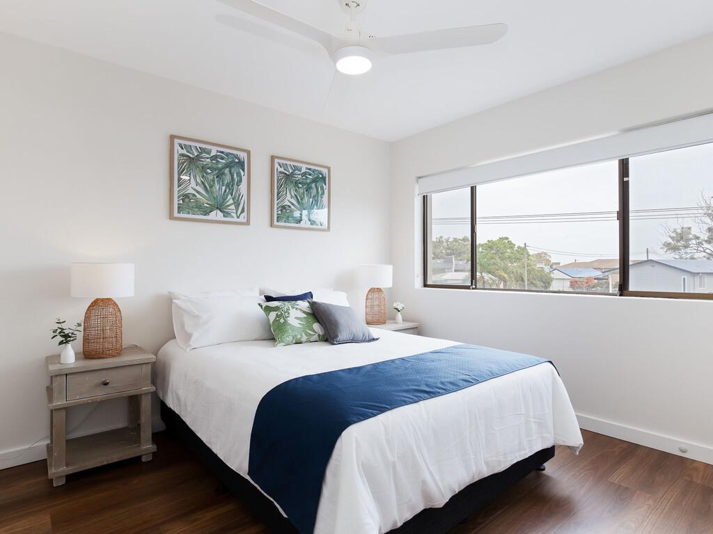 3 'Bangalee' 41 Soldiers Point Rd - Fantastic Waterfront Unit With Pool, WIFI & Chromecast - thumb 3