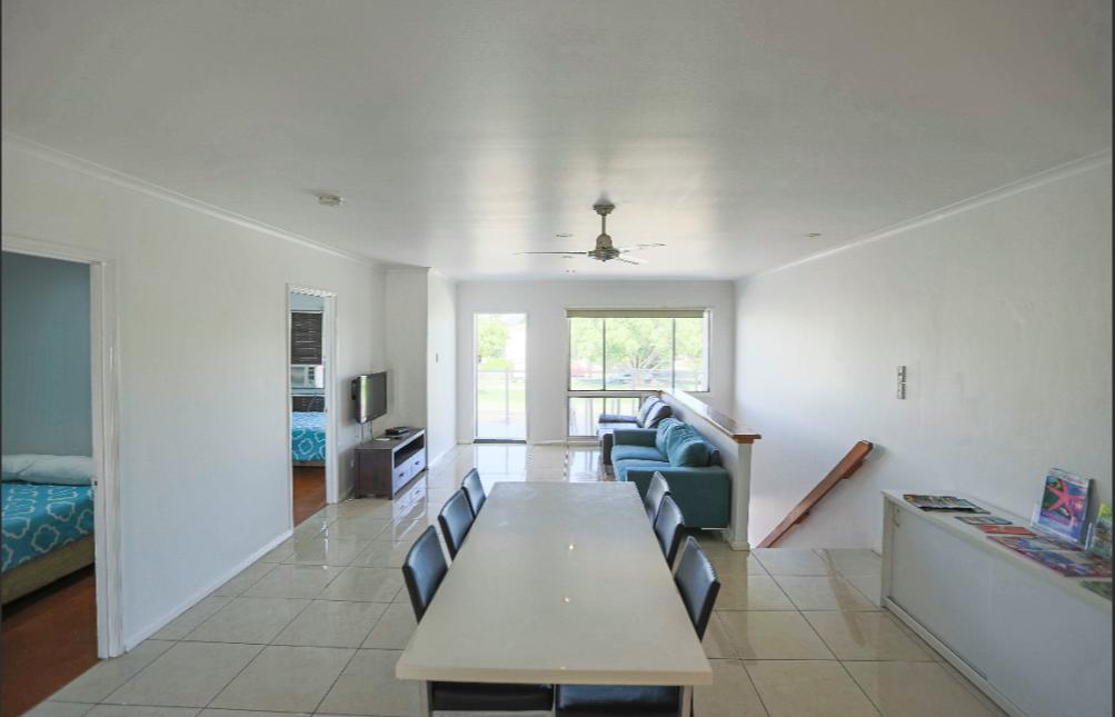 3 Bedroom Apartment // Spence St - Accommodation Cairns 1