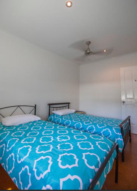 3 Bedroom Apartment // Spence St - Accommodation Cairns 3