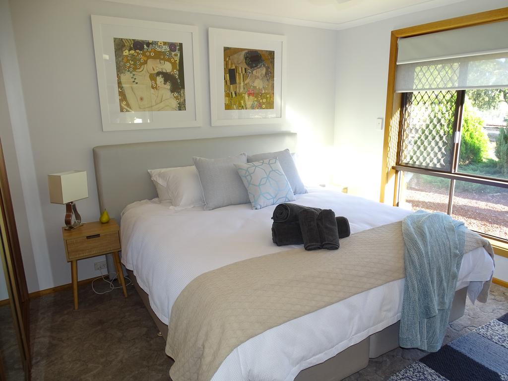 3 Pears on the Park McLaren Vale - Accommodation Airlie Beach