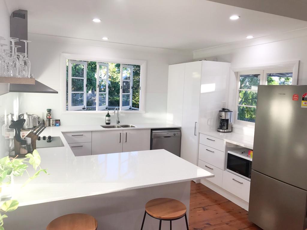 4 bedroom house - Walk to Southbank - Accommodation Daintree