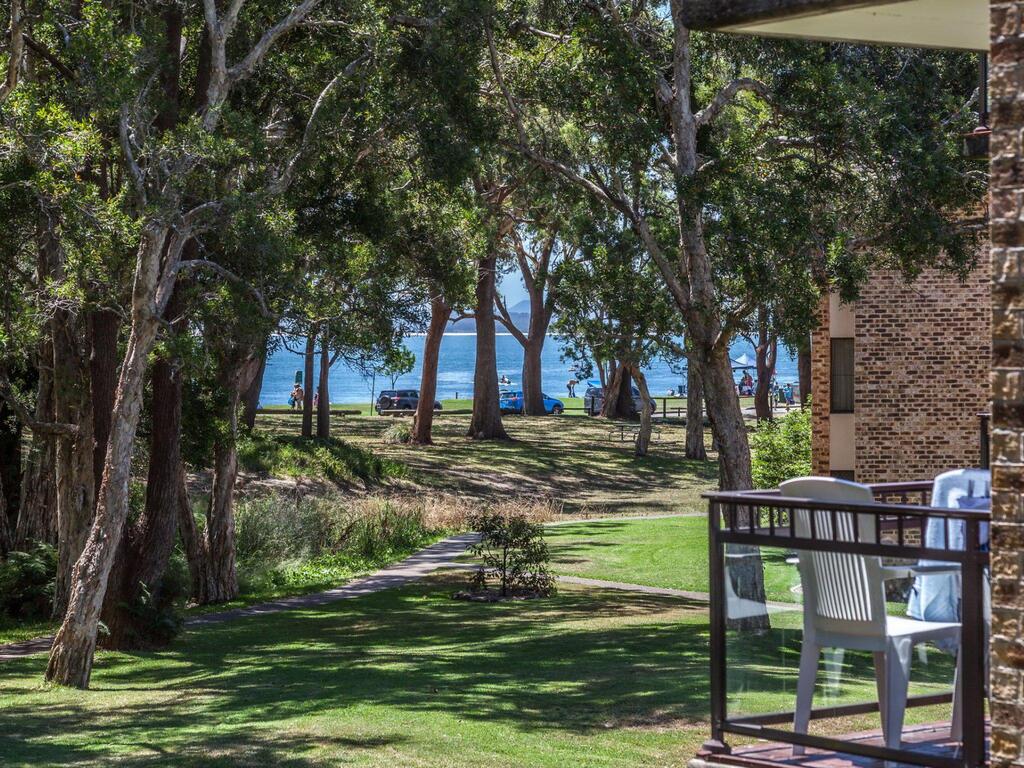 45 'Bay Parklands', 2 Gowrie Ave - Pool, Tennis Court, Spa & Across The Road To The Beach - Accommodation Nelson Bay 0