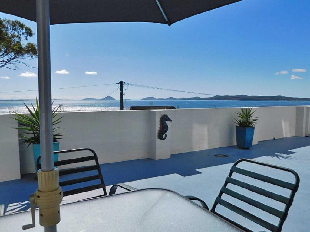 5 'The Point' 5-7 Mitchell Street - Large Balcony And Great Water Views - Accommodation ACT 0
