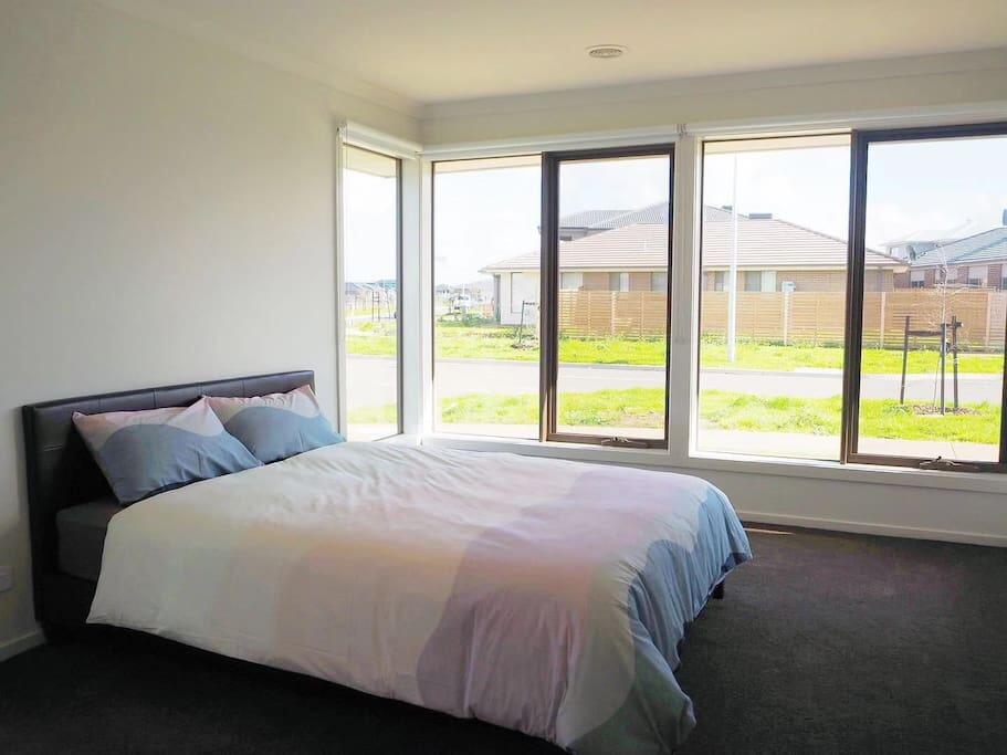 5Bed 2Bath Family House In Werribee - Accommodation BNB 1