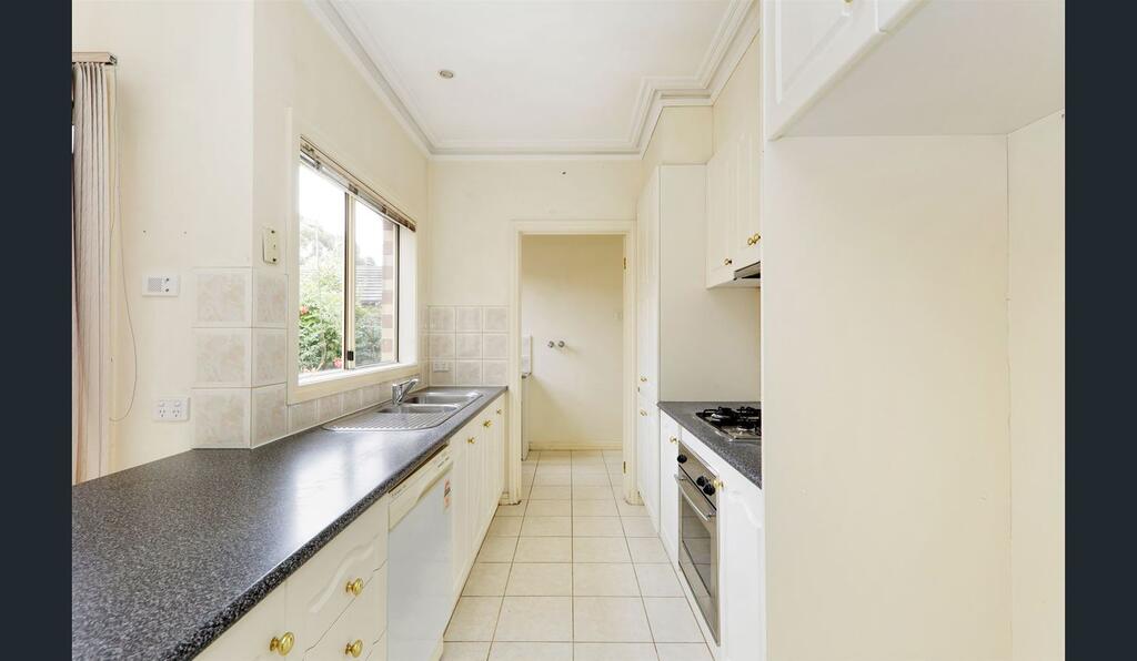 6 CAN STAY, CENTRAL GLEN WAVERLEY - thumb 2
