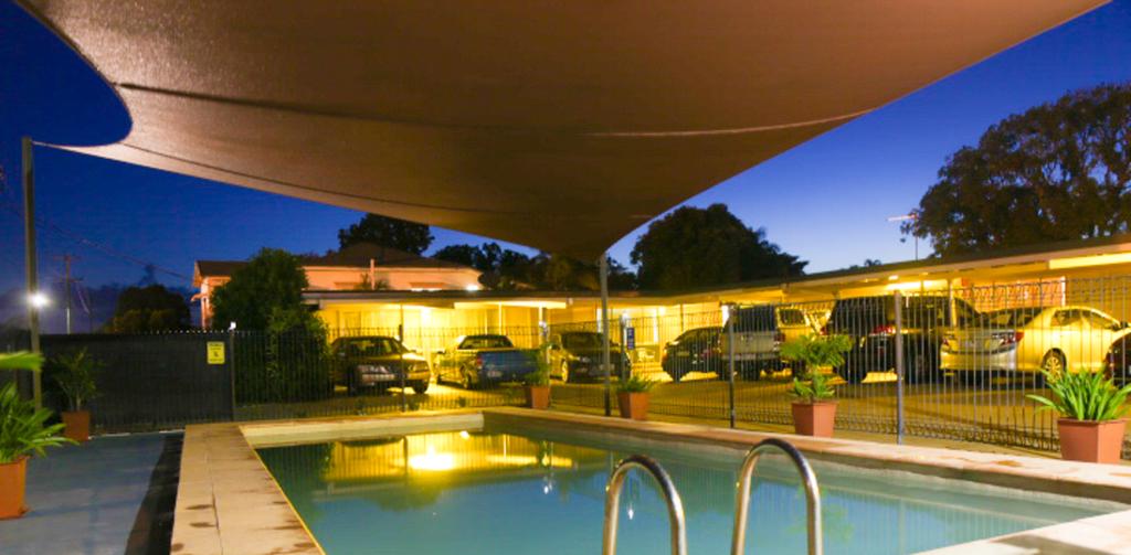 A  A Motel - Accommodation Airlie Beach