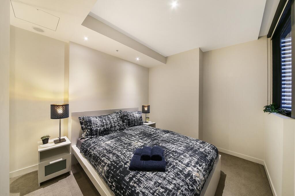A Central & Cozy 2BR Apt Near Federation Square - thumb 1