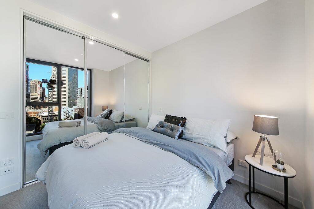 A Cozy & Stylish Suite Near Melbourne Central