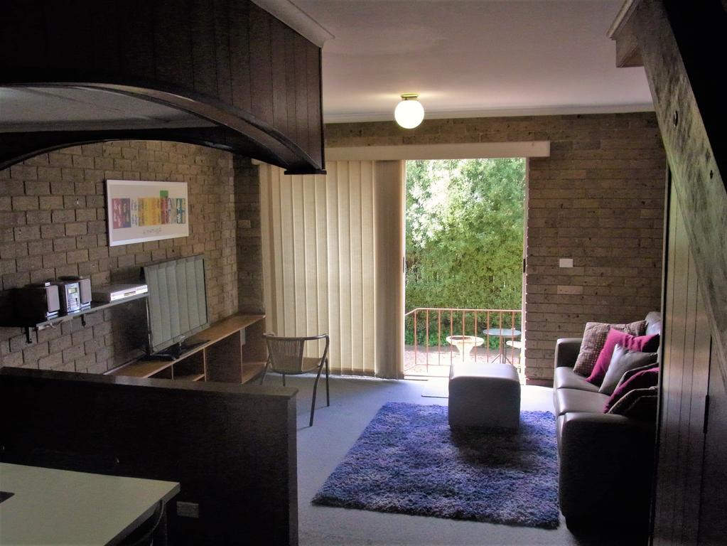 A Furnished Townhouse in Goulburn - Goulburn Accommodation