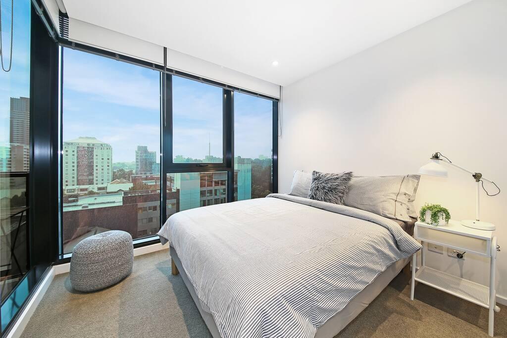 A Modern & Central Apt With Beautiful City Views - Melbourne Tourism 2
