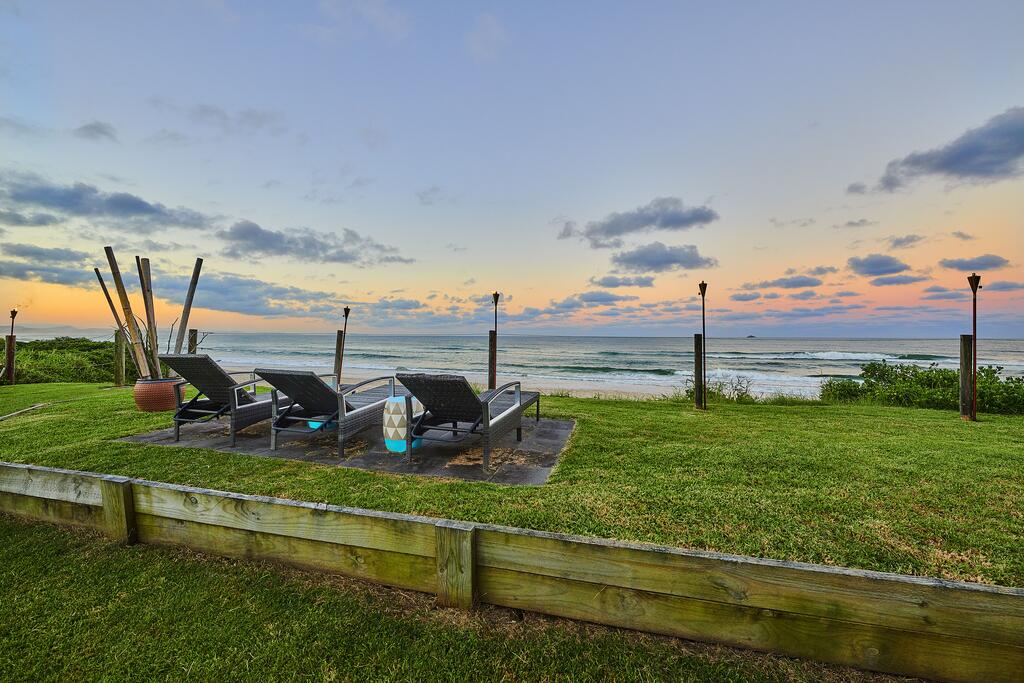 A PERFECT STAY - Belongil On The Beach - Byron Bay Accommodation 0