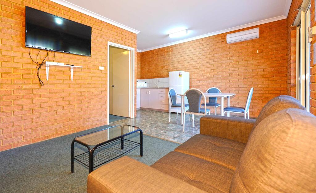 Abrolhos Reef Lodge - Geraldton Accommodation 3