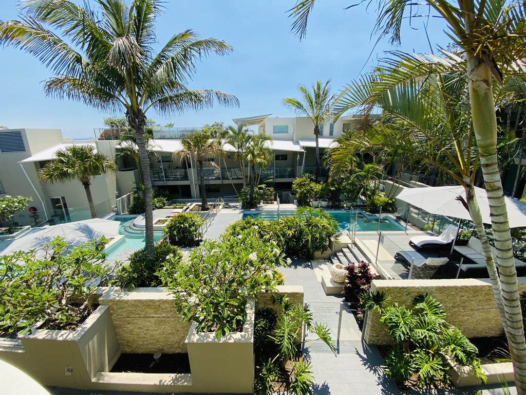 Absolute Beachfront Cabarita Beach - 2 Bed With Pool Views - Accommodation Adelaide