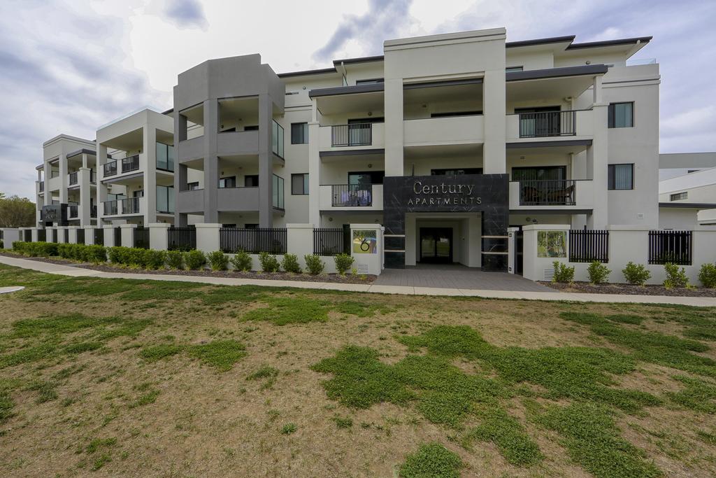 Accommodate Canberra - Century - Accommodation Airlie Beach
