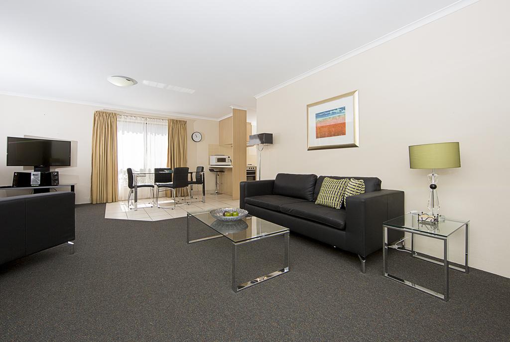 Accommodate Canberra - Kingston Court - Accommodation Daintree