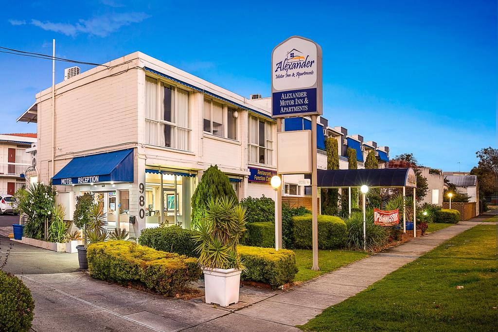 Alexander Motor Inn and Apartments - New South Wales Tourism 
