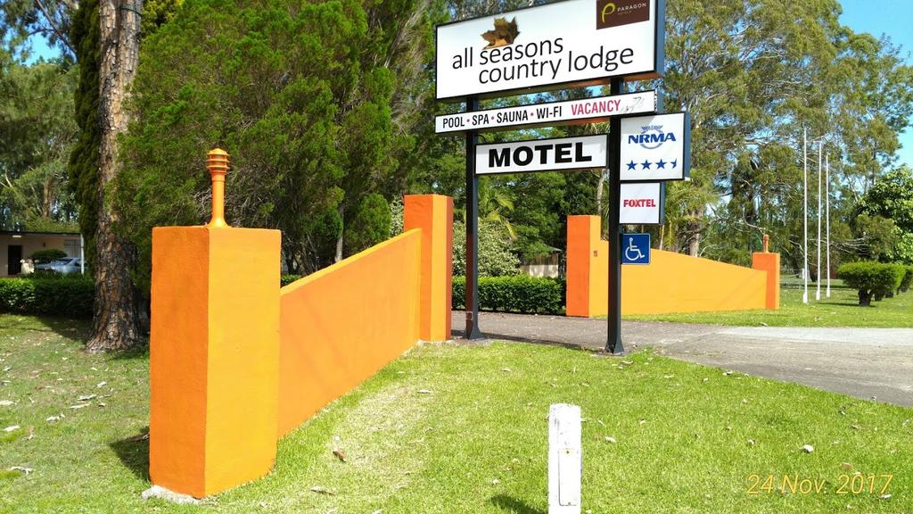 All Seasons Country Lodge - Accommodation Airlie Beach