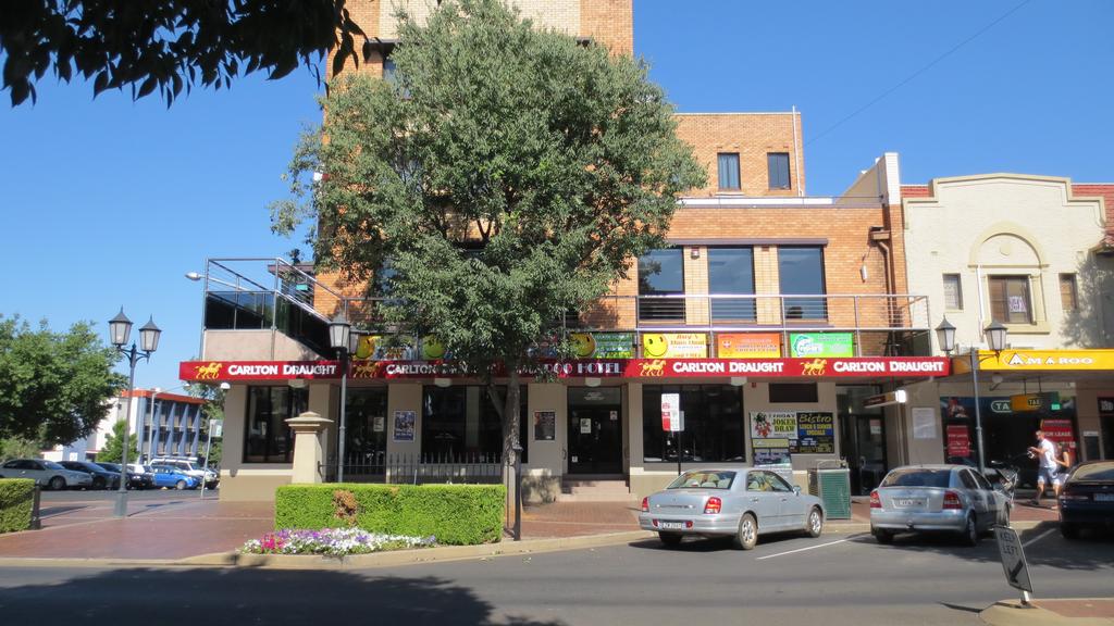 Amaroo Hotel Dubbo - New South Wales Tourism 