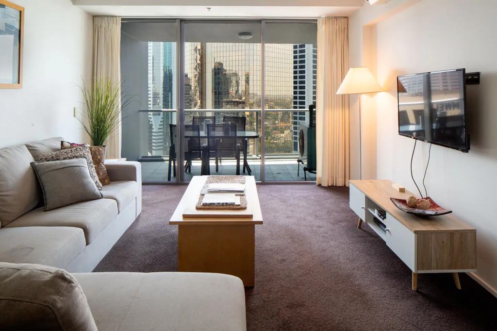 Amazing Brisbane CBD 2 Bedroom Apartment With River Views - Accommodation Find