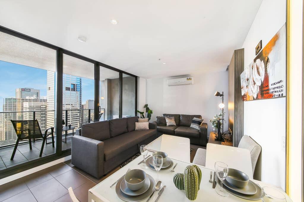 An Exquisite 2BR Apt With Stunning City Views - Accommodation Melbourne 2