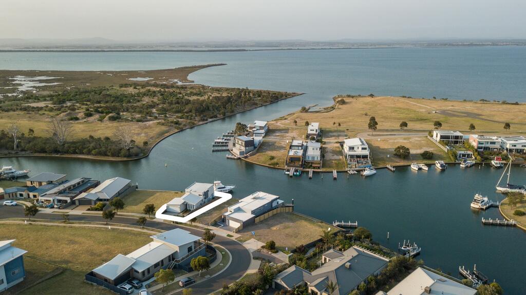 Anchored - Access to the Gippsland Lakes - New South Wales Tourism 