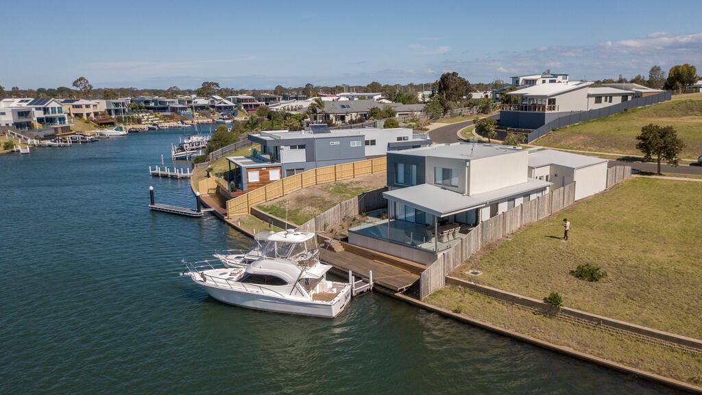Anchored - Access To The Gippsland Lakes - thumb 1