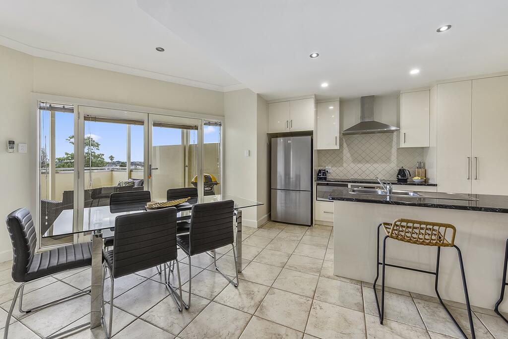 Apartment On Lake Terrace - Mount Gambier Accommodation 1