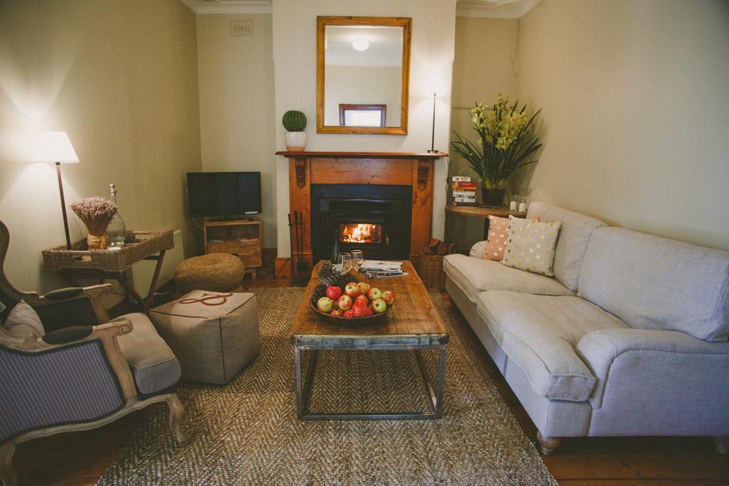 Apple Cottage Orange NSW - Accommodation BNB