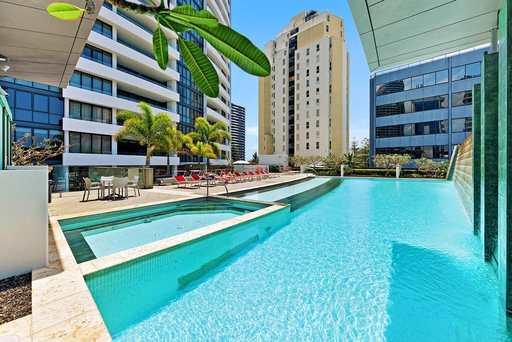Aria Private 3 Bed In The Heart Of Broadbeach - thumb 1