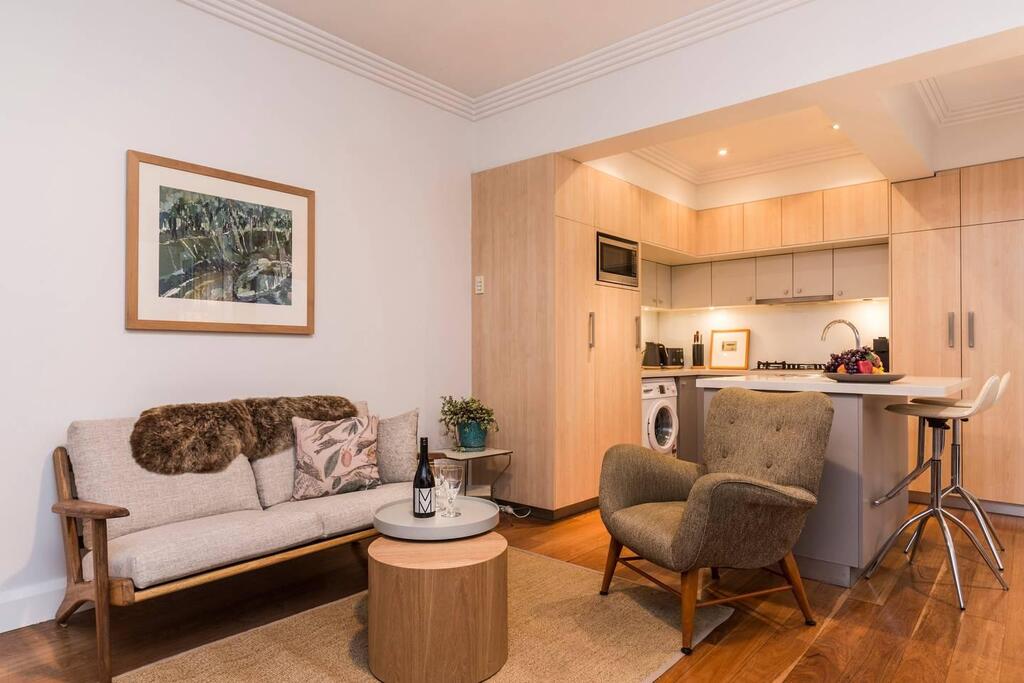 Art Deco 2 Bed Sydney/Darlinghurst Gem - eAccommodation 2