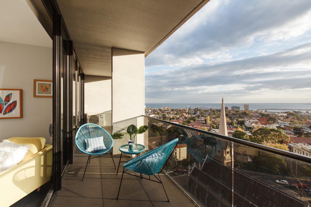 Ascent Apartment With Ocean Views By Ready Set Host - thumb 1