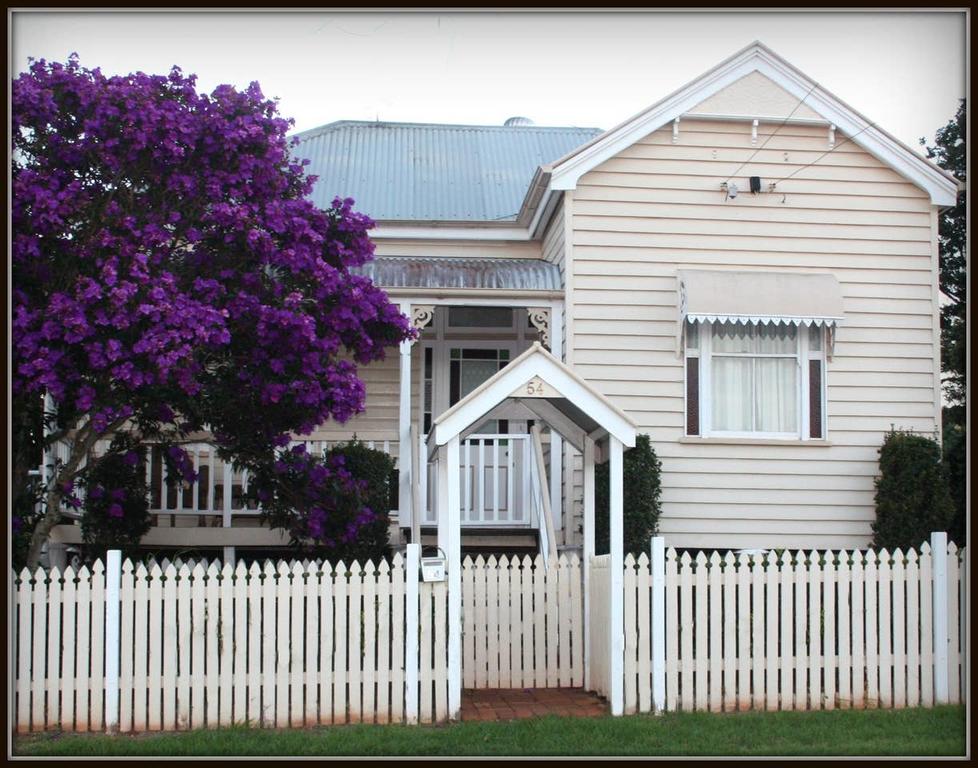 Ashbrooke Cottage - QLD Tourism