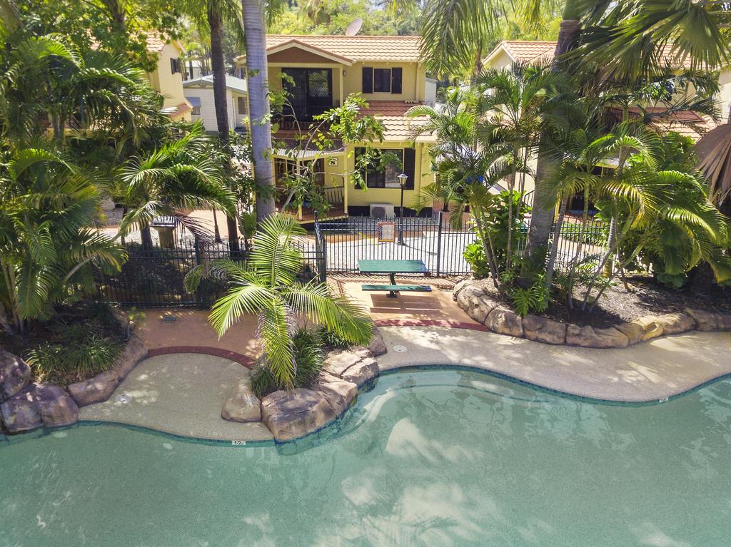 Ashmore Palms Holiday Village - Accommodation Airlie Beach
