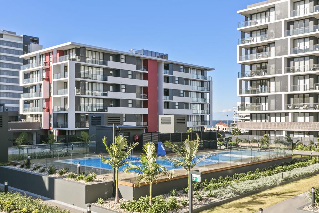 Astra Apartments Wollongong CBD - thumb 1