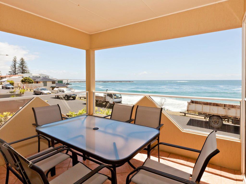 Avalon 2- uninterrupted views- almost on the beach - Byron Bay Accommodation