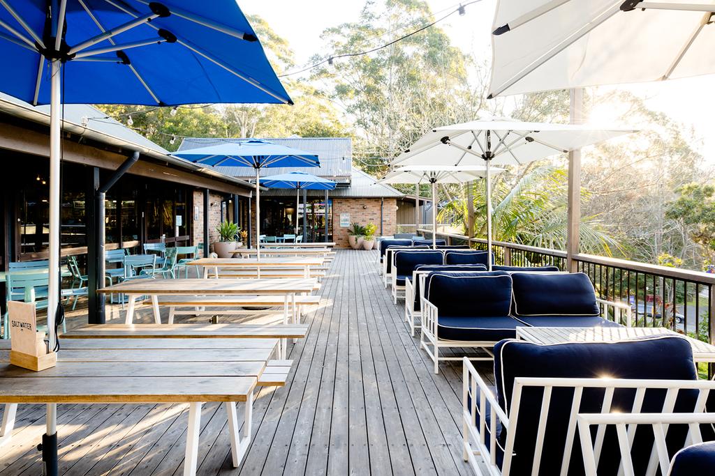 Avoca Beach Hotel - New South Wales Tourism 