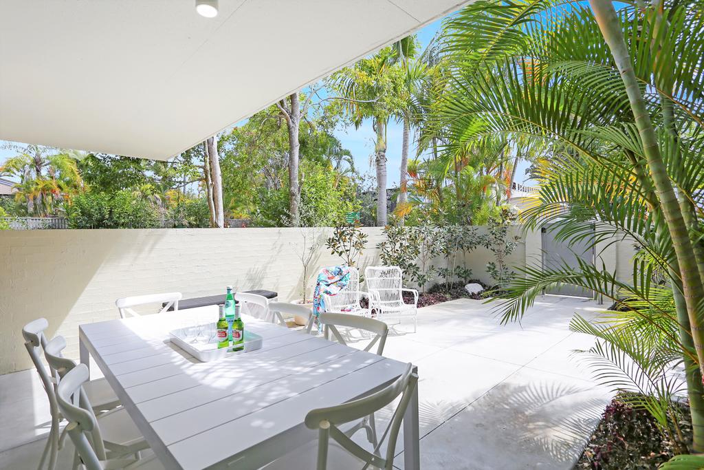 Back To The Moon - Accommodation Noosa 0