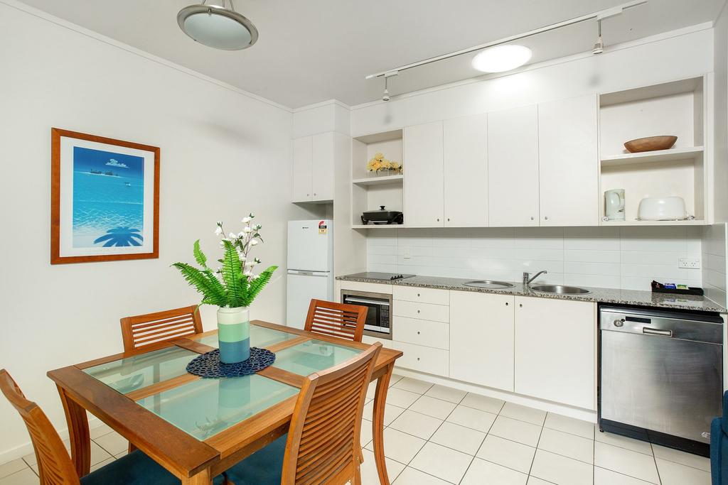 Baden 51 - Rainbow Shores, Air Conditioned, Walk To Beach, Swimming Pools - thumb 1