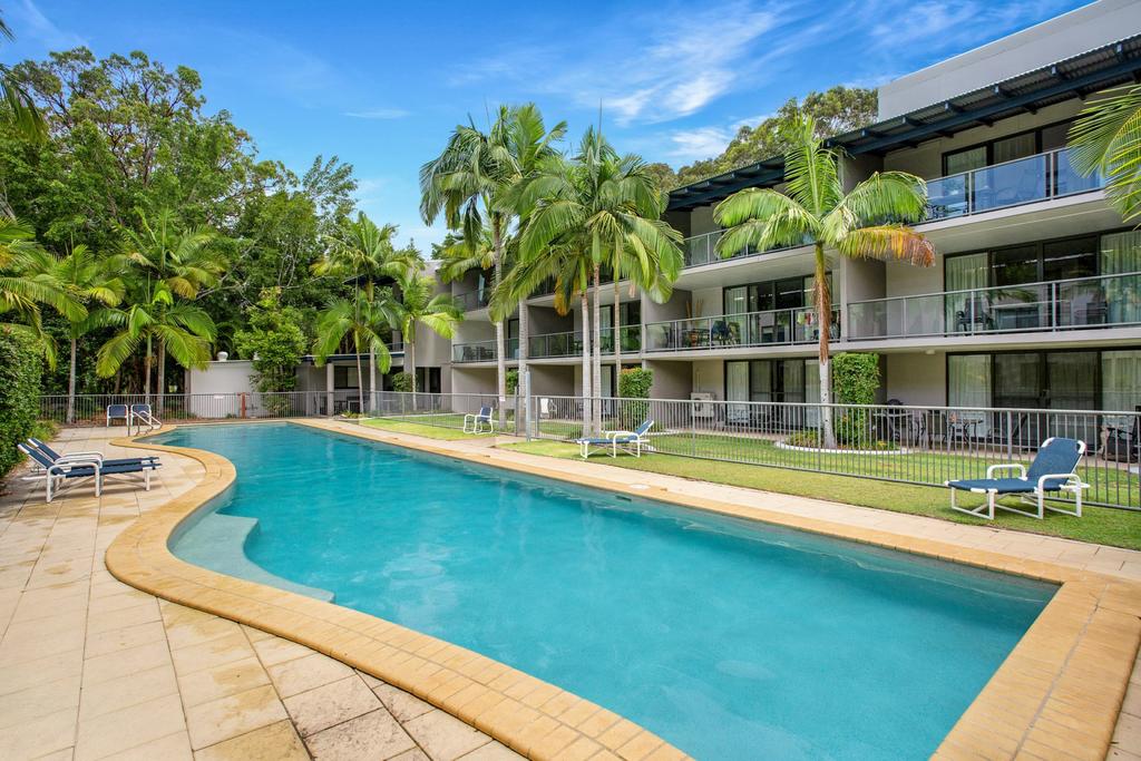 Baden 51 - Rainbow Shores, Air Conditioned, Walk To Beach, Swimming Pools - thumb 3