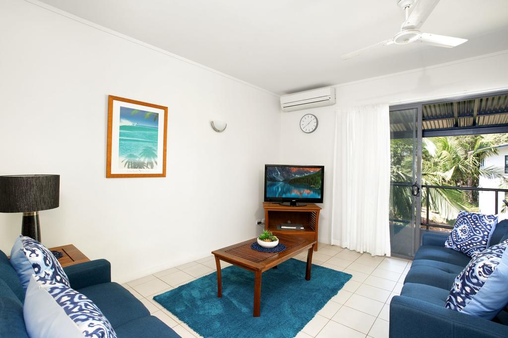 Baden 51 - Rainbow Shores, Air Conditioned, Walk To Beach, Swimming Pools - thumb 2
